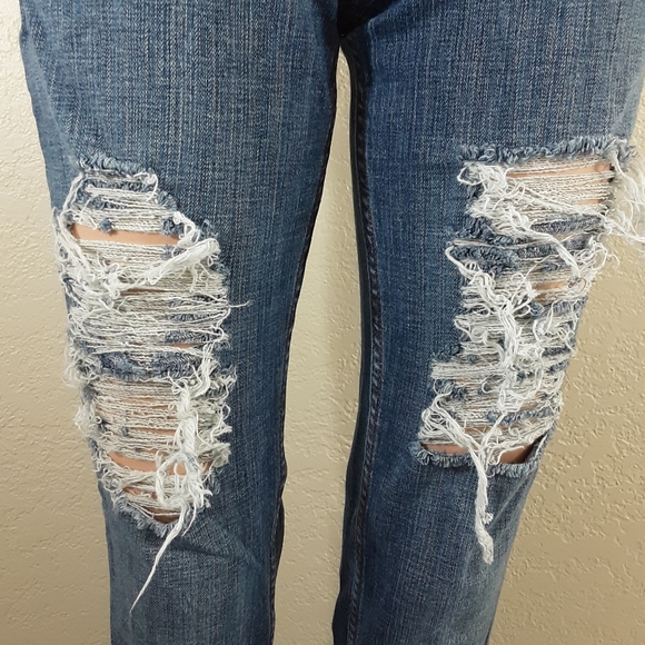 Levi's - Picture 3 of 9